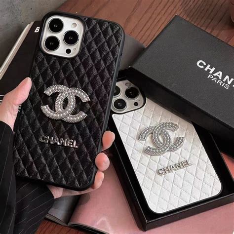 coque chanel iphone 15 pro max